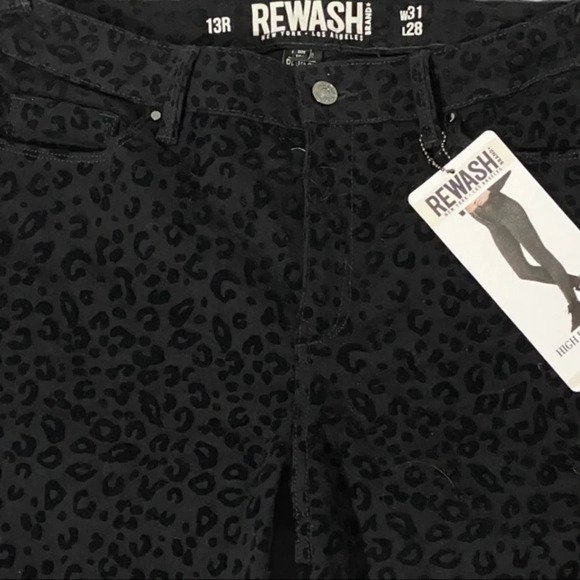 Macys Rewash high rise leopard print skinny pants - Picture 7 of 7